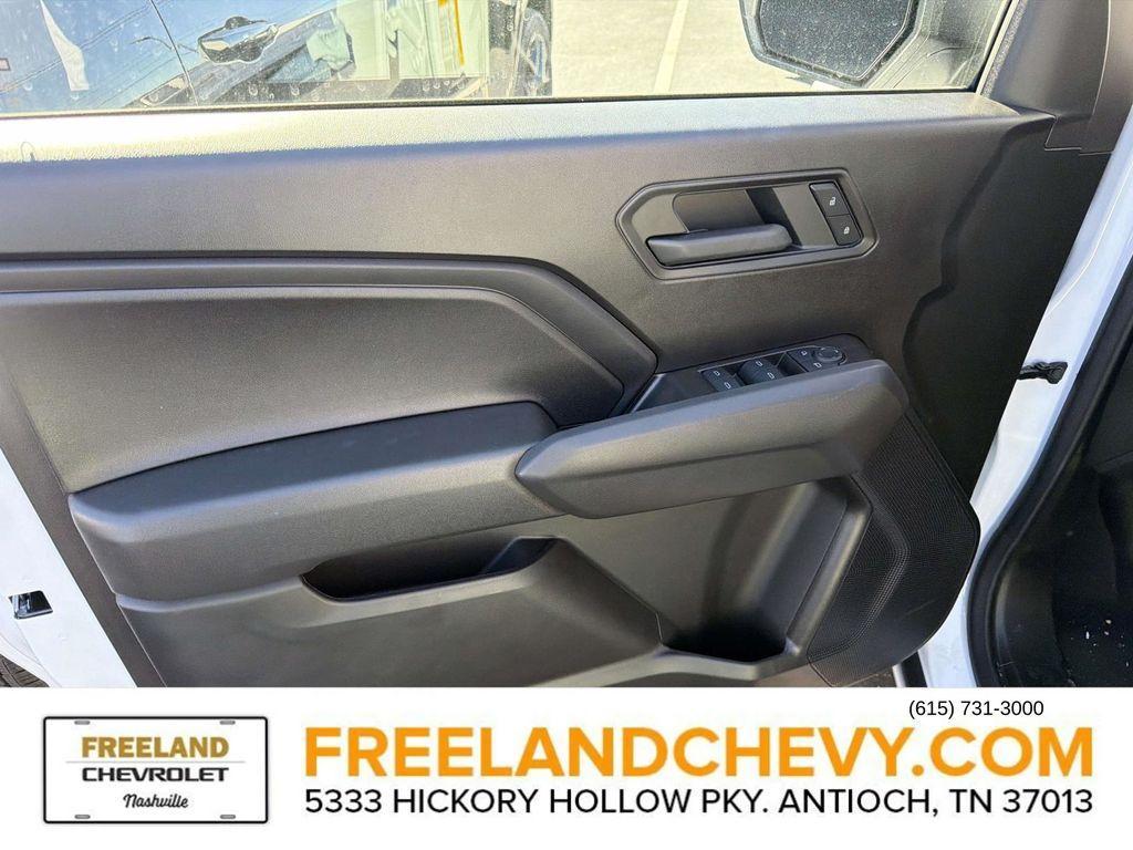 new 2026 Chevrolet Colorado car, priced at $3,495