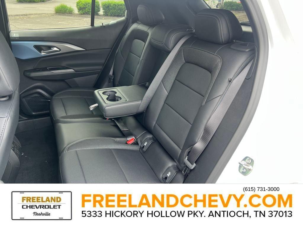 new 2025 Chevrolet Equinox EV car, priced at $44,190