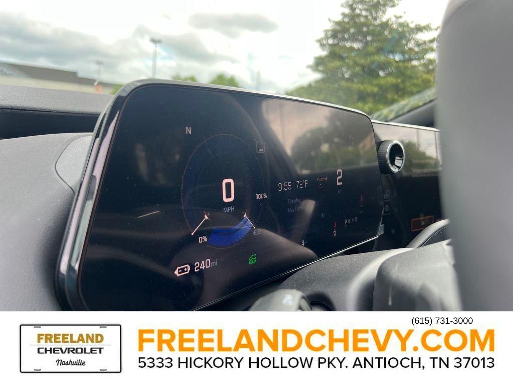 new 2025 Chevrolet Equinox EV car, priced at $44,190