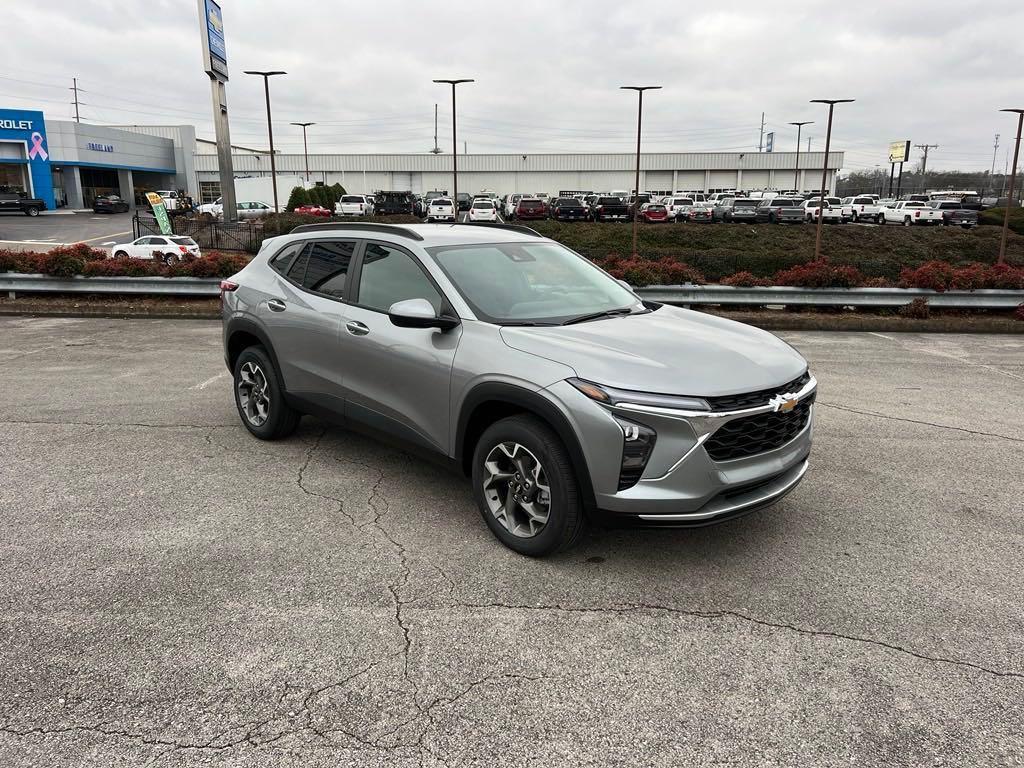 new 2025 Chevrolet Trax car, priced at $24,485