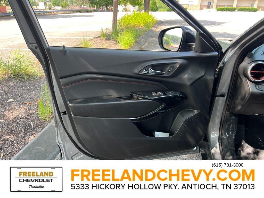 new 2025 Chevrolet Trax car, priced at $26,929