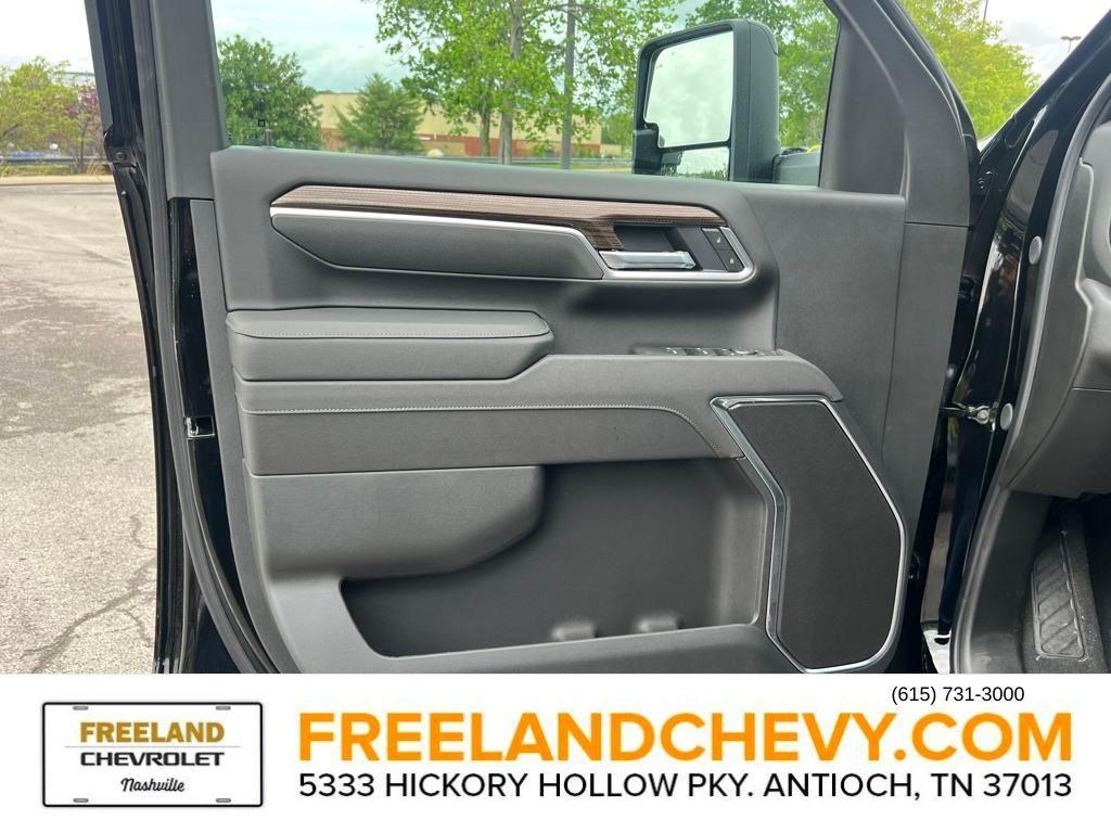 new 2025 Chevrolet Silverado 3500 car, priced at $67,465