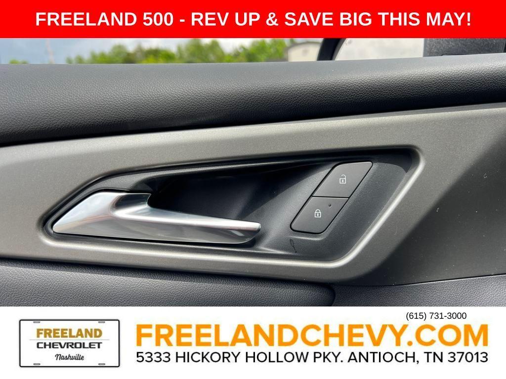 new 2025 Chevrolet Traverse car, priced at $49,154