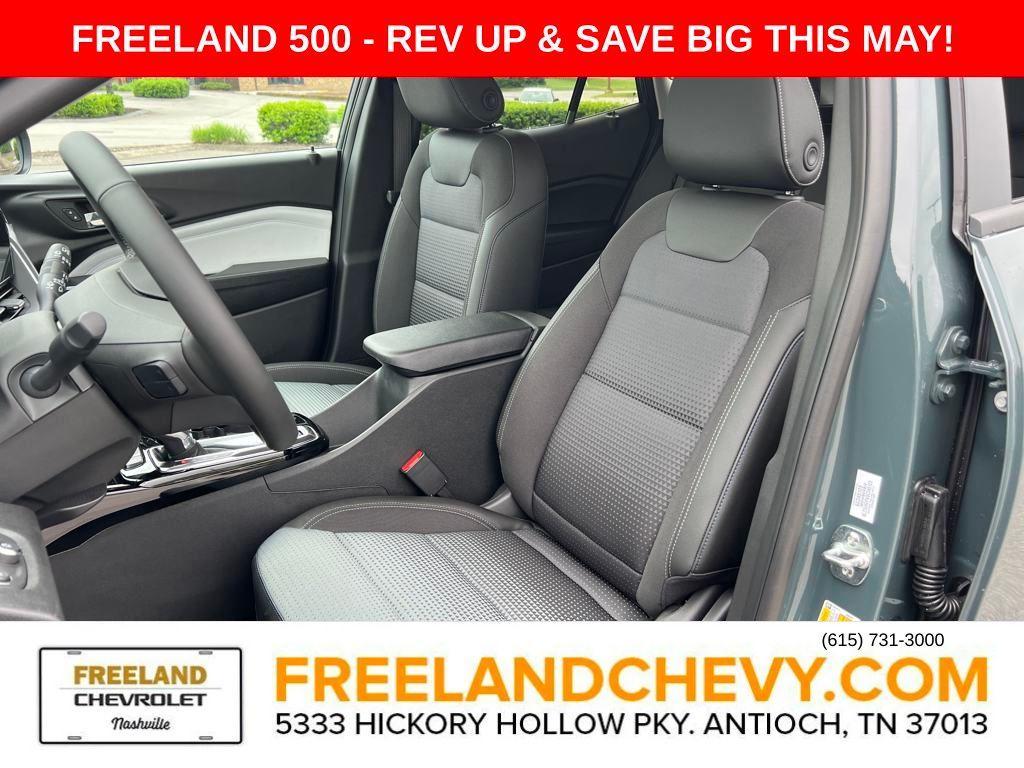 new 2025 Chevrolet Trax car, priced at $25,425