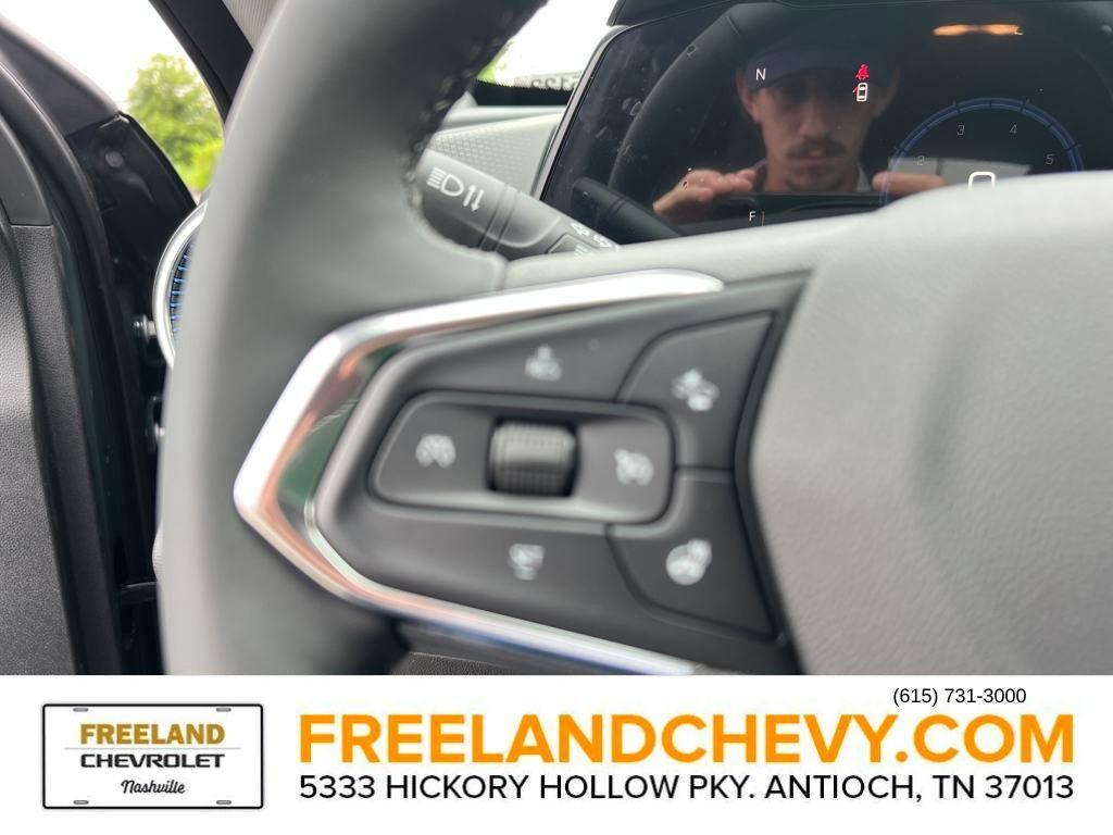 new 2025 Chevrolet Trax car, priced at $25,325