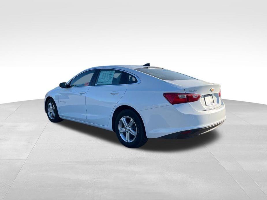 new 2025 Chevrolet Malibu car, priced at $22,500