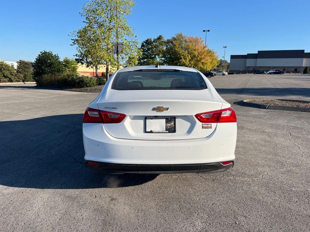 new 2025 Chevrolet Malibu car, priced at $22,500