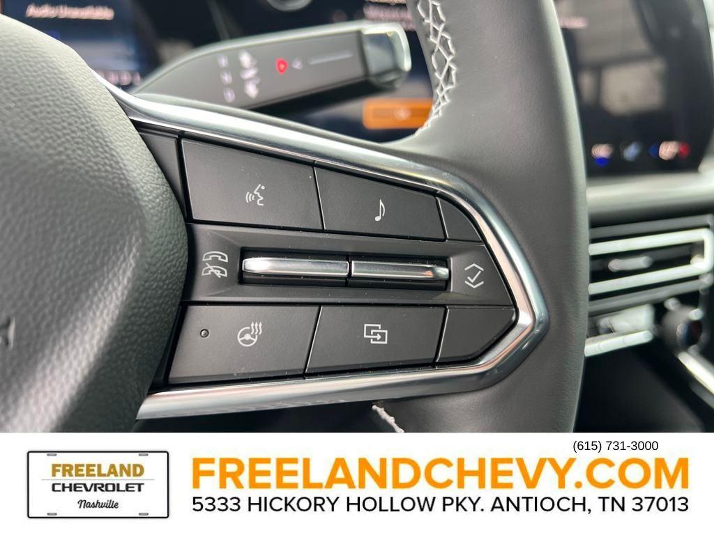 new 2025 Chevrolet Traverse car, priced at $43,610