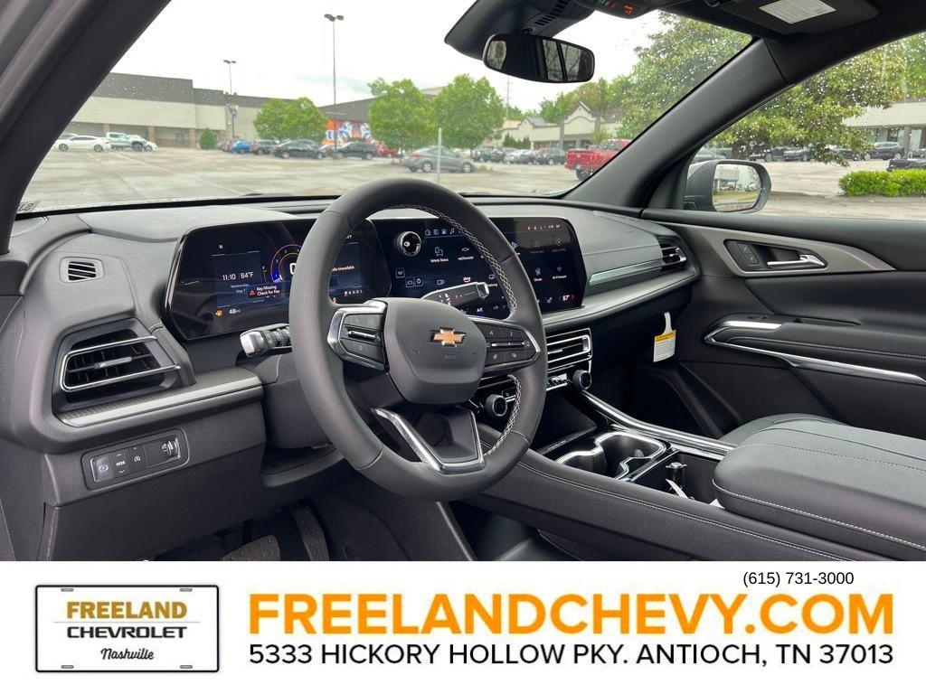 new 2025 Chevrolet Traverse car, priced at $43,610