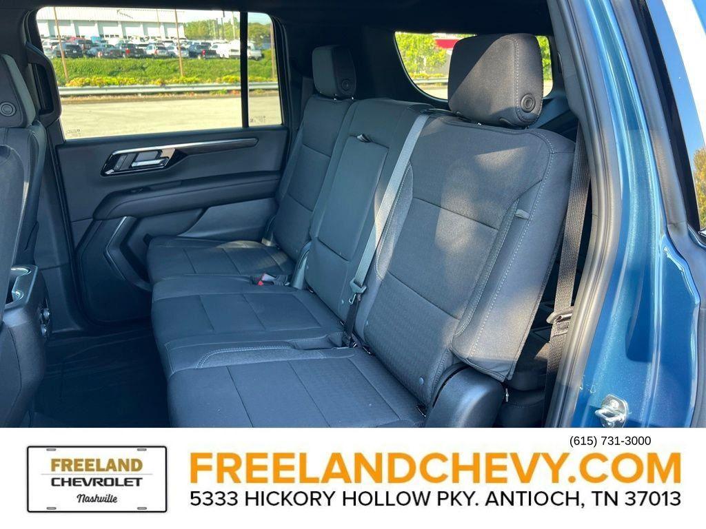 new 2025 Chevrolet Suburban car, priced at $65,077