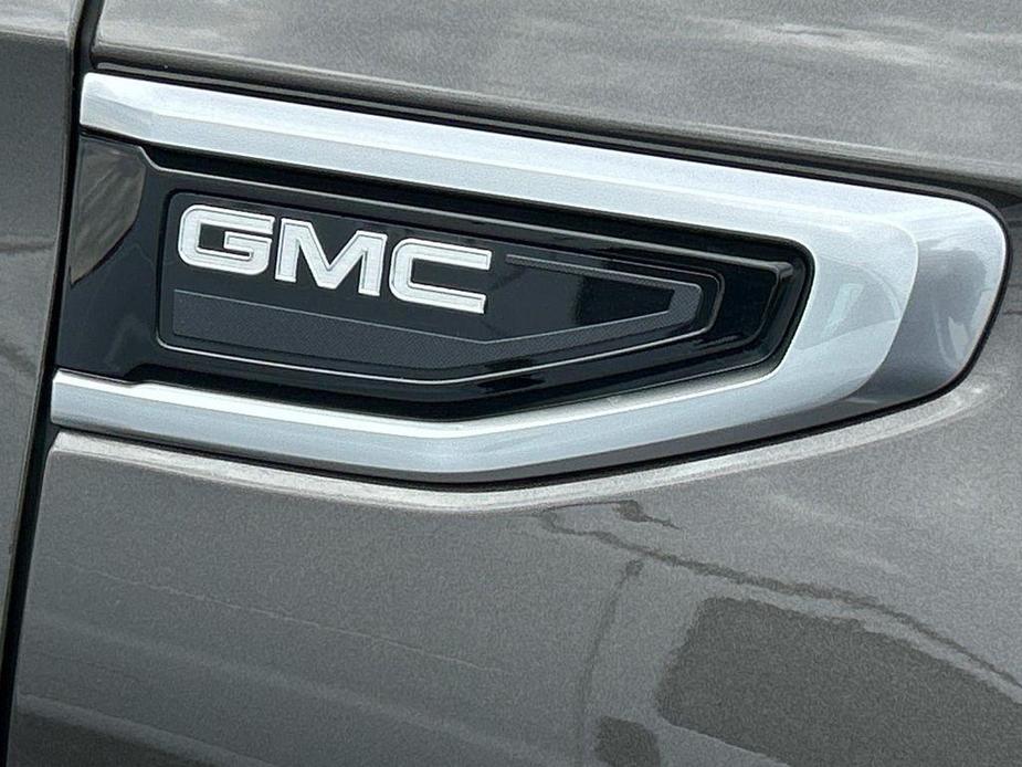 used 2021 GMC Yukon car, priced at $49,423