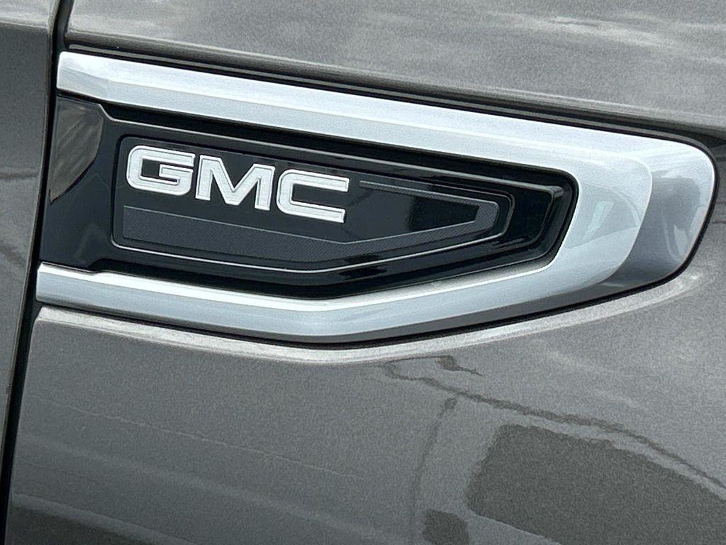 used 2021 GMC Yukon car, priced at $47,345