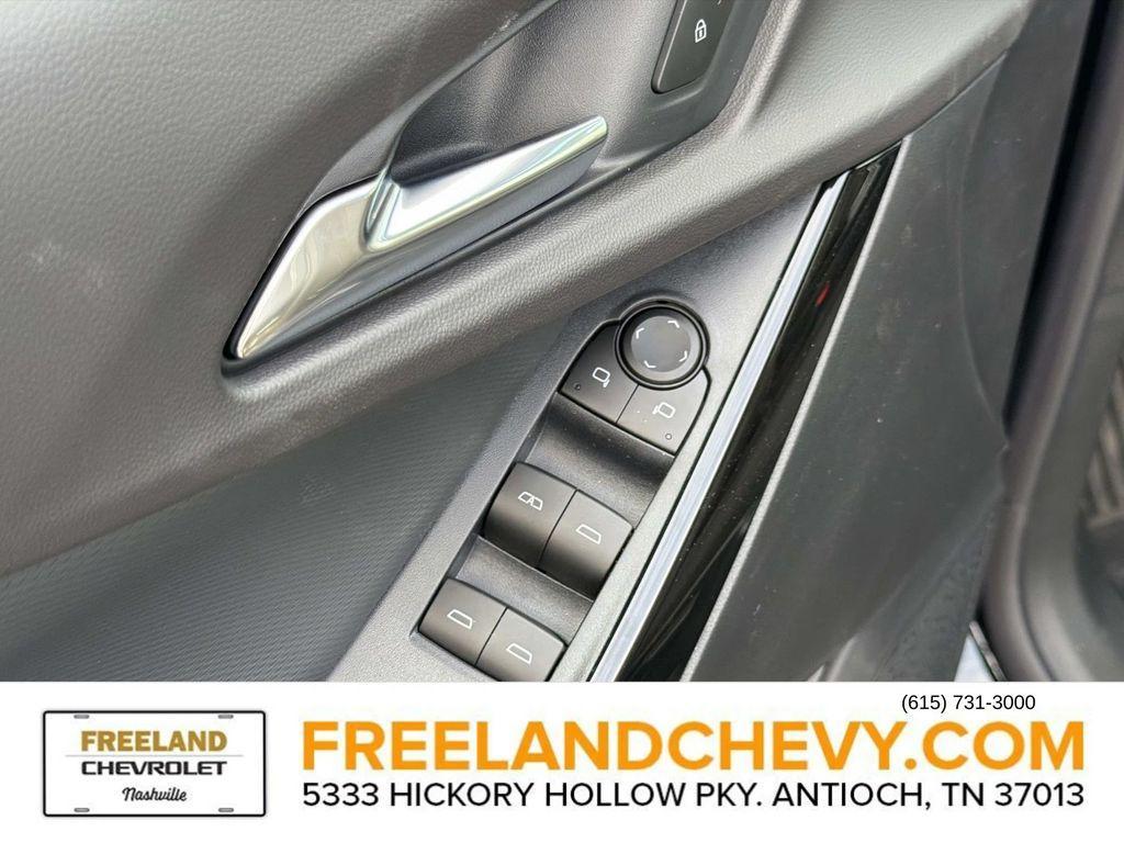 new 2026 Chevrolet Equinox car, priced at $33,540