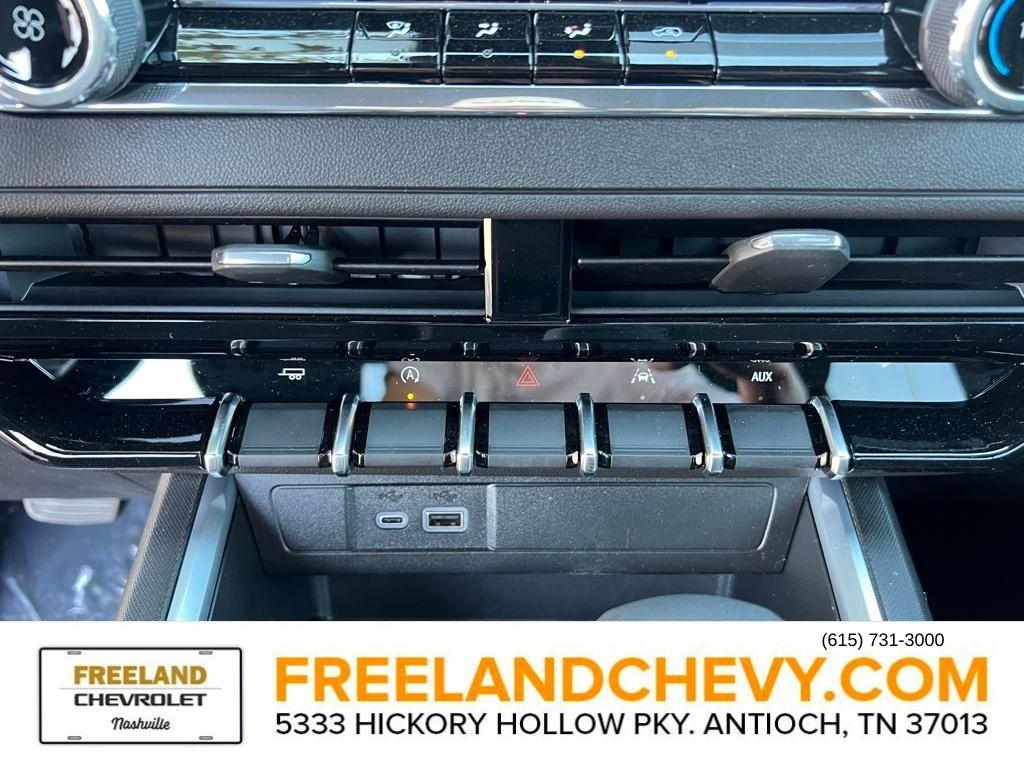 new 2025 Chevrolet Colorado car, priced at $32,960