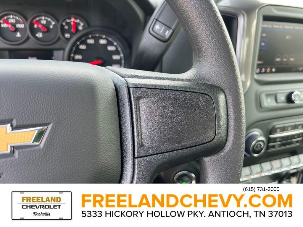 new 2025 Chevrolet Silverado 1500 car, priced at $43,220