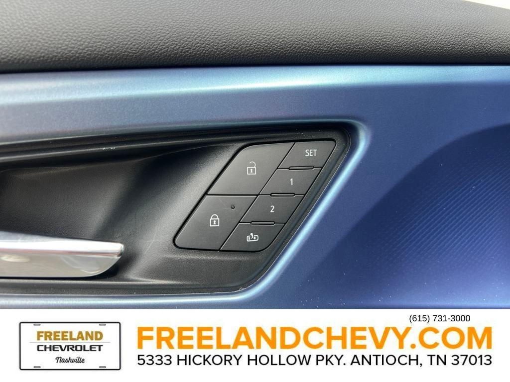 new 2025 Chevrolet Equinox EV car, priced at $43,690