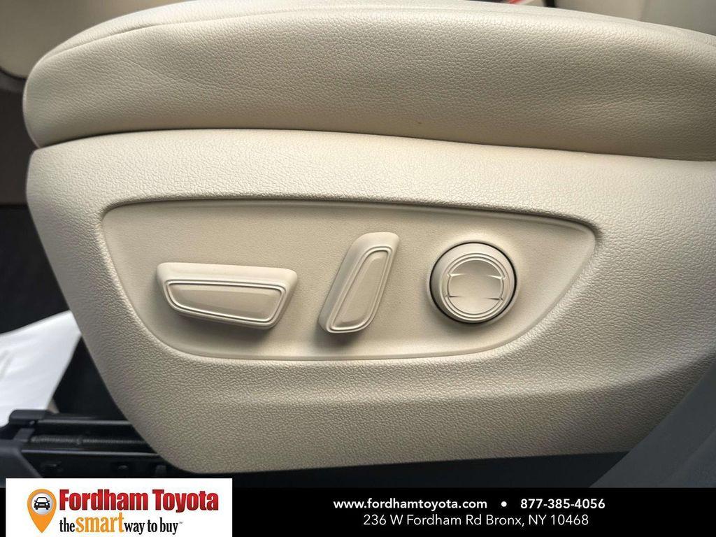 used 2022 Toyota Highlander car, priced at $36,199