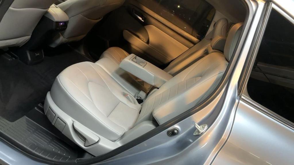 used 2022 Toyota Highlander car, priced at $33,695