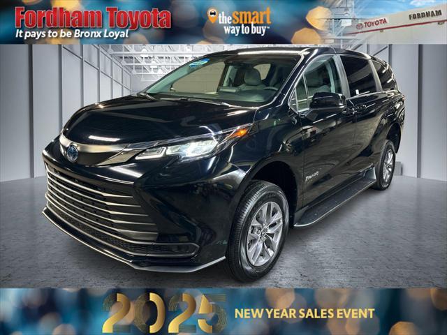 used 2024 Toyota Sienna car, priced at $64,990