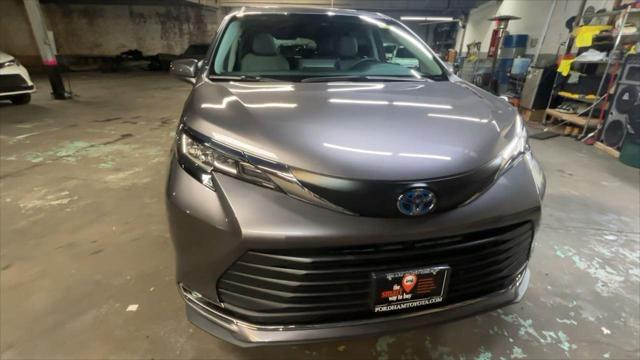used 2023 Toyota Sienna car, priced at $45,849