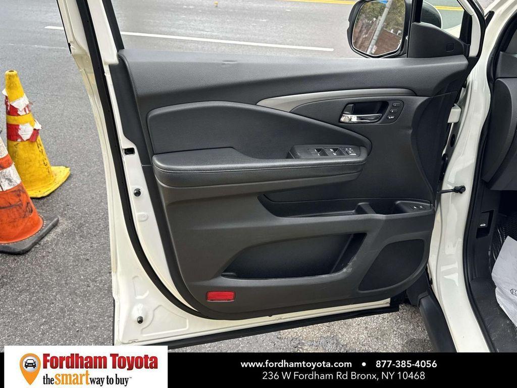 used 2019 Honda Pilot car, priced at $20,999