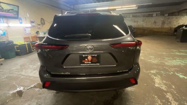 used 2022 Toyota Highlander car, priced at $35,999