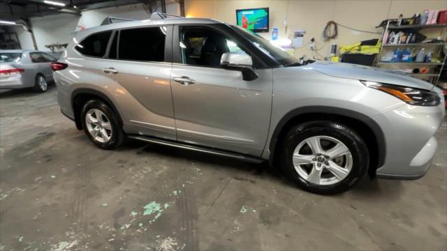 used 2023 Toyota Highlander car, priced at $34,395