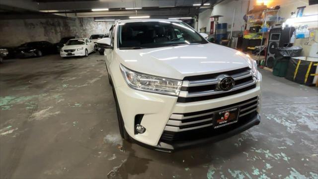 used 2019 Toyota Highlander car, priced at $26,499