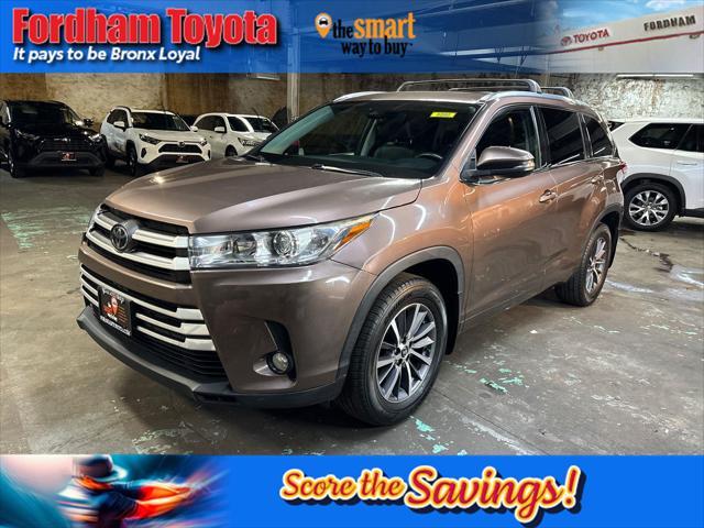 used 2017 Toyota Highlander car, priced at $22,499