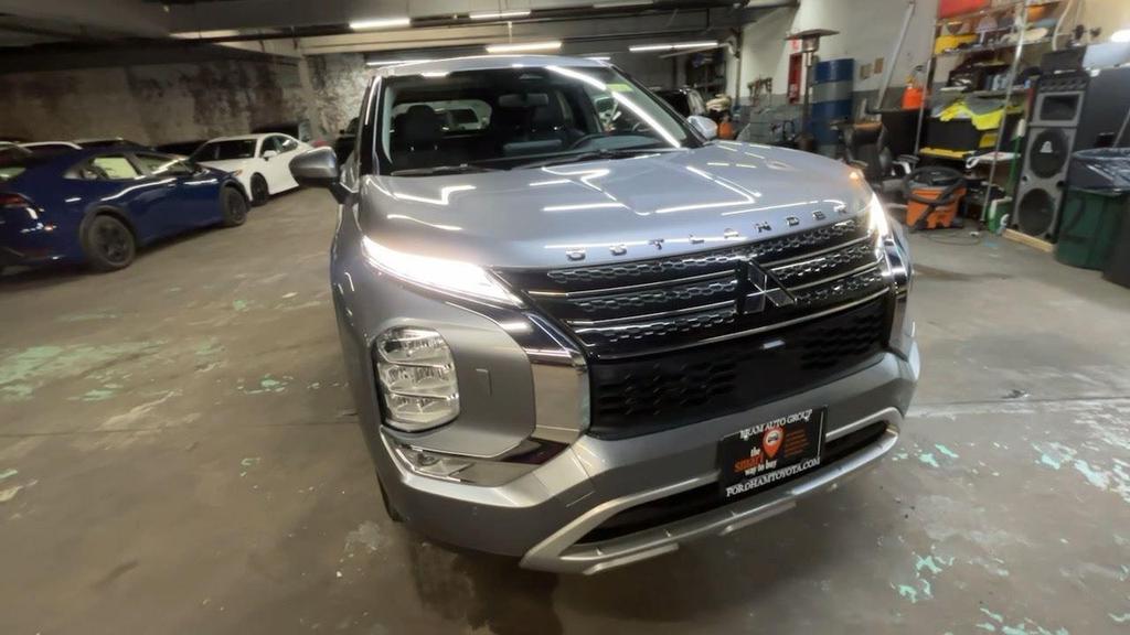 used 2023 Mitsubishi Outlander car, priced at $24,990