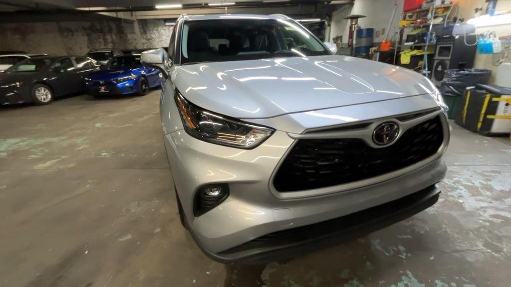 used 2023 Toyota Highlander car, priced at $36,295
