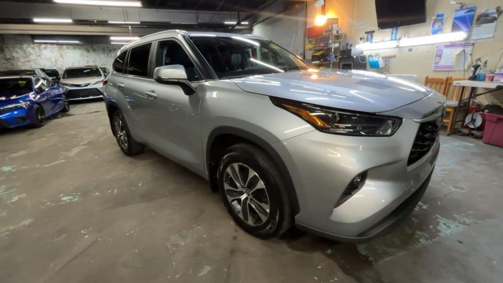 used 2023 Toyota Highlander car, priced at $36,295