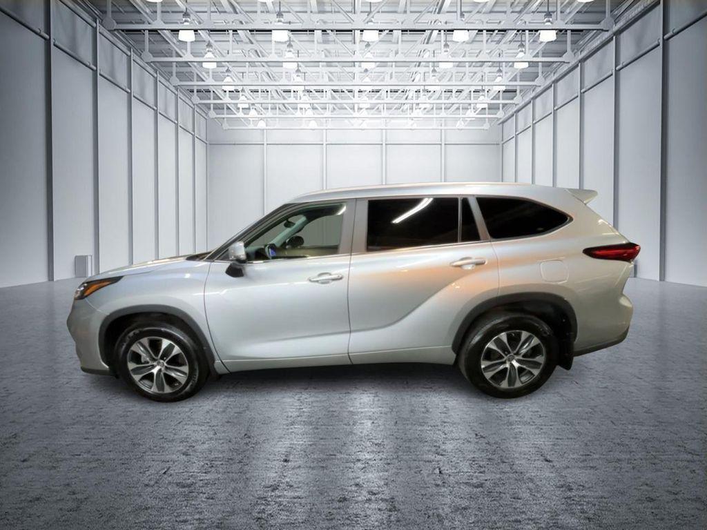 used 2023 Toyota Highlander car, priced at $36,295