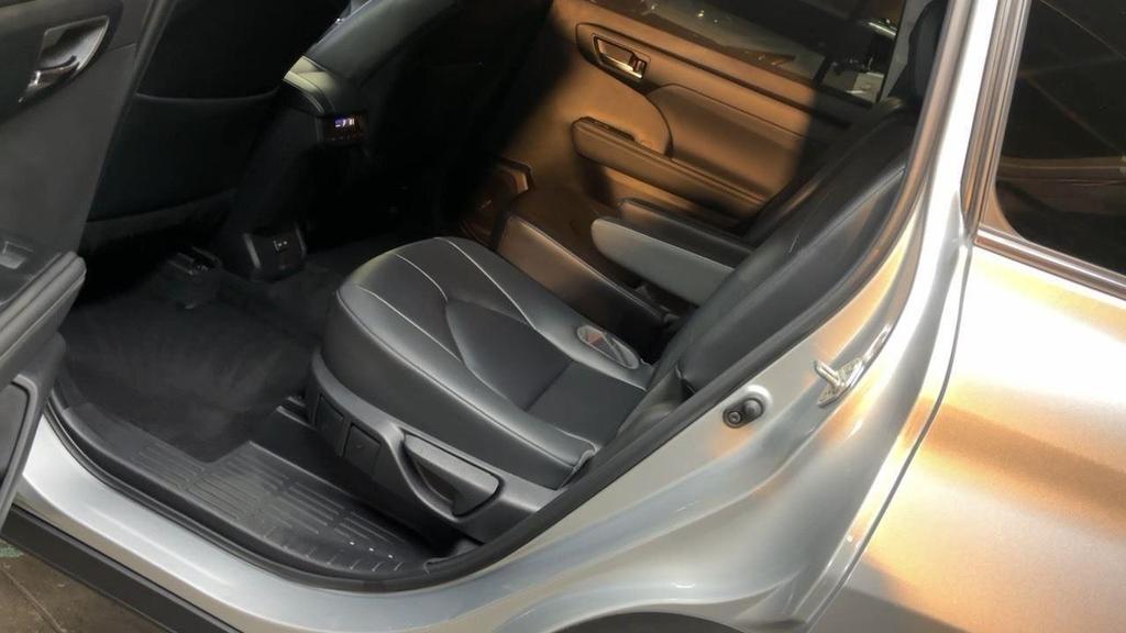 used 2023 Toyota Highlander car, priced at $36,295