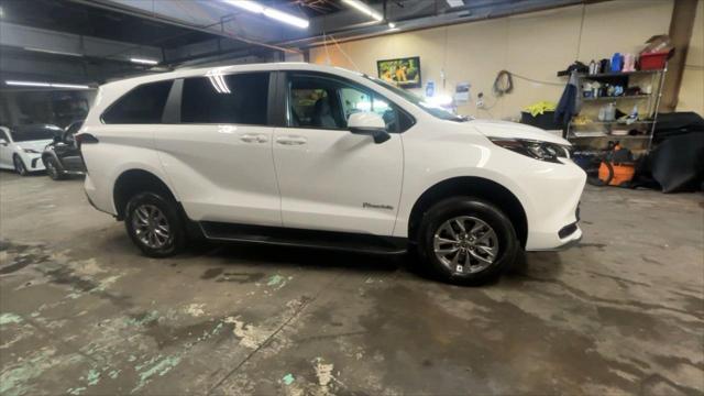 used 2025 Toyota Sienna car, priced at $69,889
