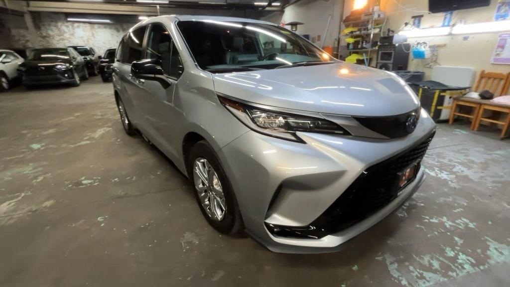 used 2022 Toyota Sienna car, priced at $43,299