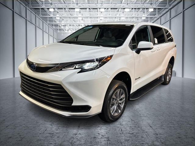 used 2025 Toyota Sienna car, priced at $67,990