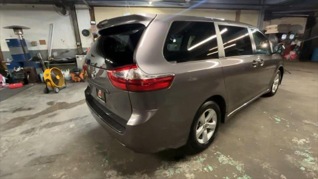 used 2020 Toyota Sienna car, priced at $30,899