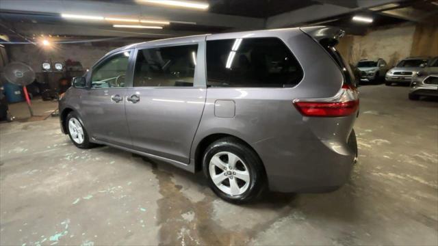used 2020 Toyota Sienna car, priced at $30,899