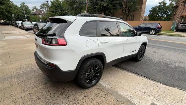 used 2023 Jeep Cherokee car, priced at $22,999