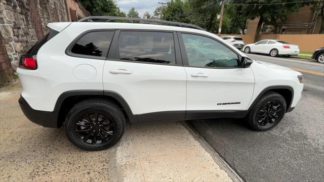 used 2023 Jeep Cherokee car, priced at $22,999