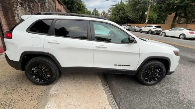 used 2023 Jeep Cherokee car, priced at $22,999