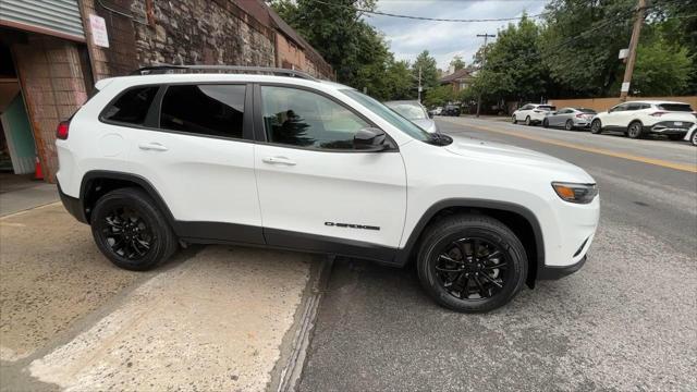 used 2023 Jeep Cherokee car, priced at $22,999