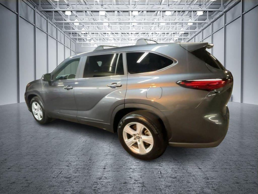 used 2023 Toyota Highlander car, priced at $34,499