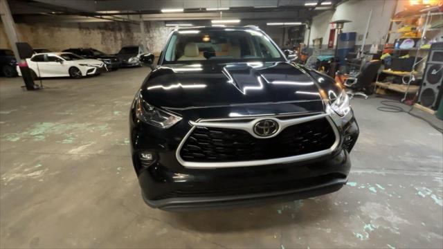used 2022 Toyota Highlander car, priced at $33,190