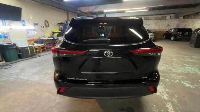 used 2022 Toyota Highlander car, priced at $33,190