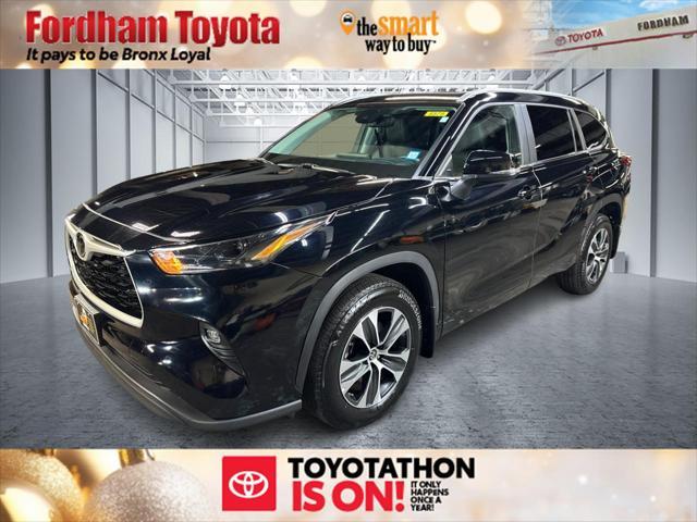 used 2023 Toyota Highlander car, priced at $38,995