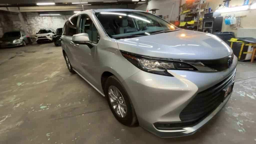 used 2022 Toyota Sienna car, priced at $37,399