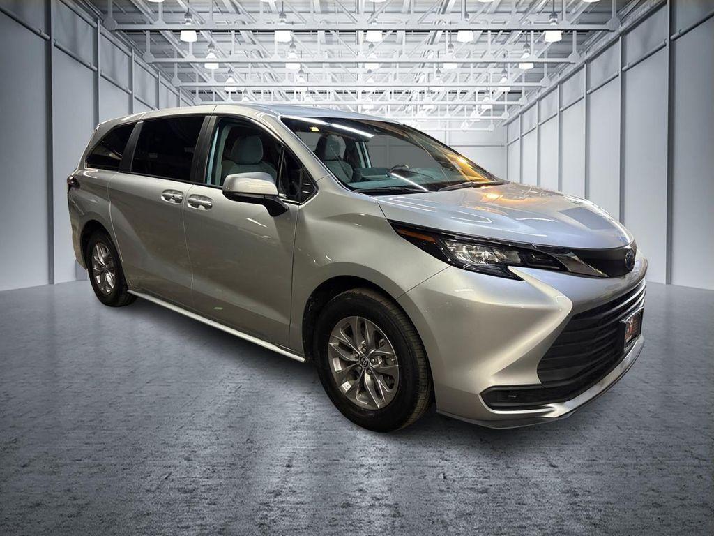 used 2022 Toyota Sienna car, priced at $37,399