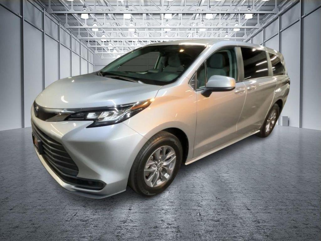 used 2022 Toyota Sienna car, priced at $37,399